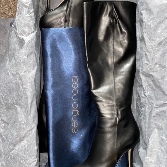 Sergio Rossi Knee High Black Leather Boots - Picture 6 of 8